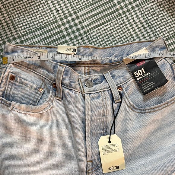 Levi’s Women high rise Light BlueJeans 25x30 - Picture 7 of 7